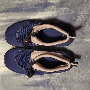 Boys Size 2 Water shoes